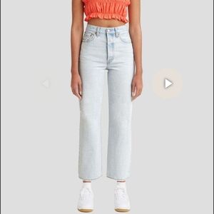 Levis Ribcage Ankle Straight